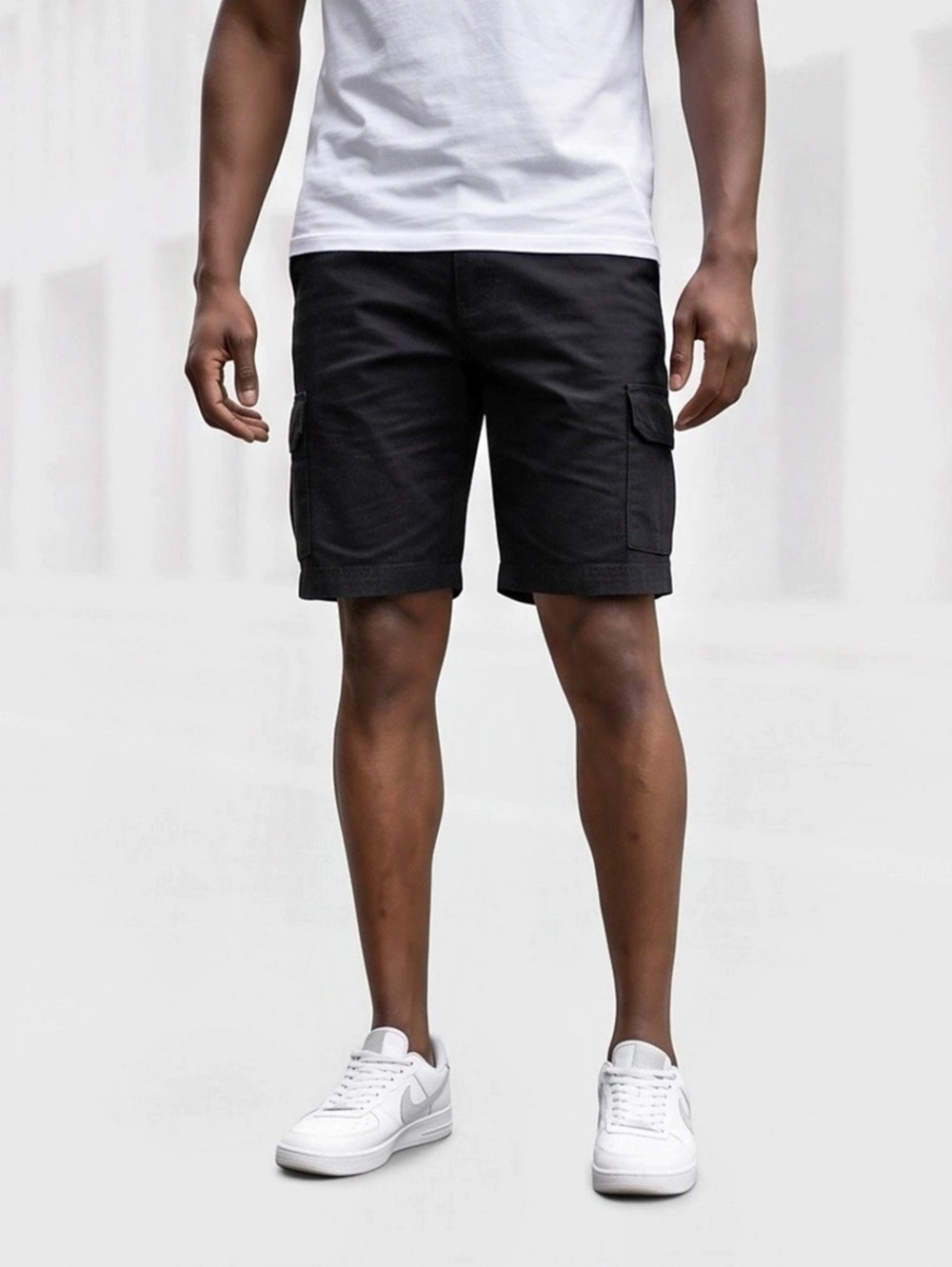 Men's Cargo Shorts in Black - New